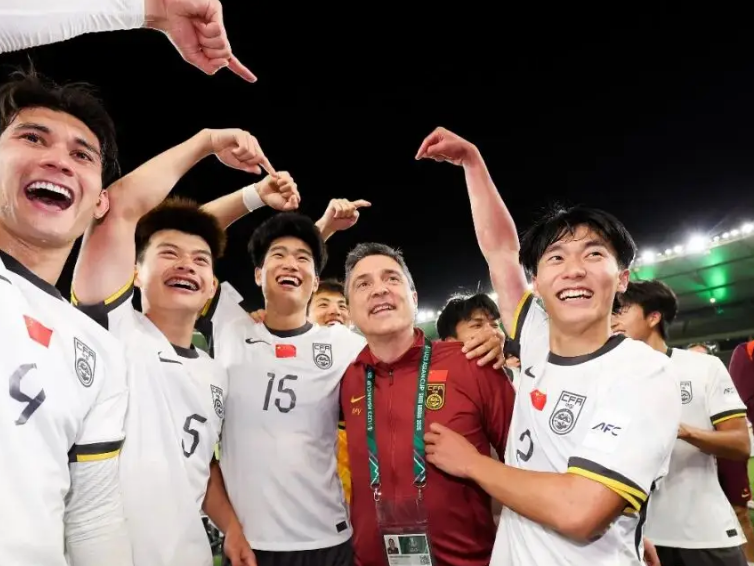 8868亚洲平台-44岁前国脚:我看U23国足踢球心里发慌,安东尼奥防守不如沈祥福