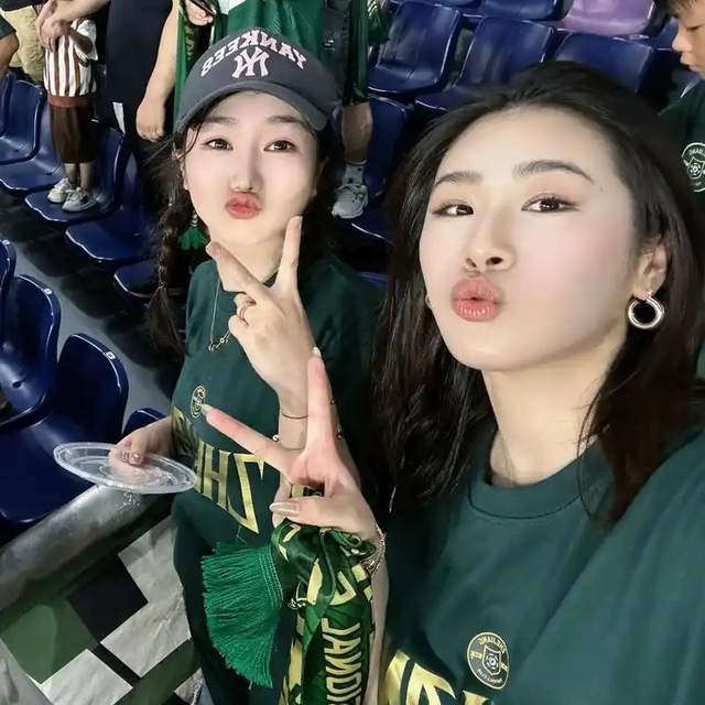 8868体育-中超16强巡礼·浙江：大动作频频，绿军要搞事情？